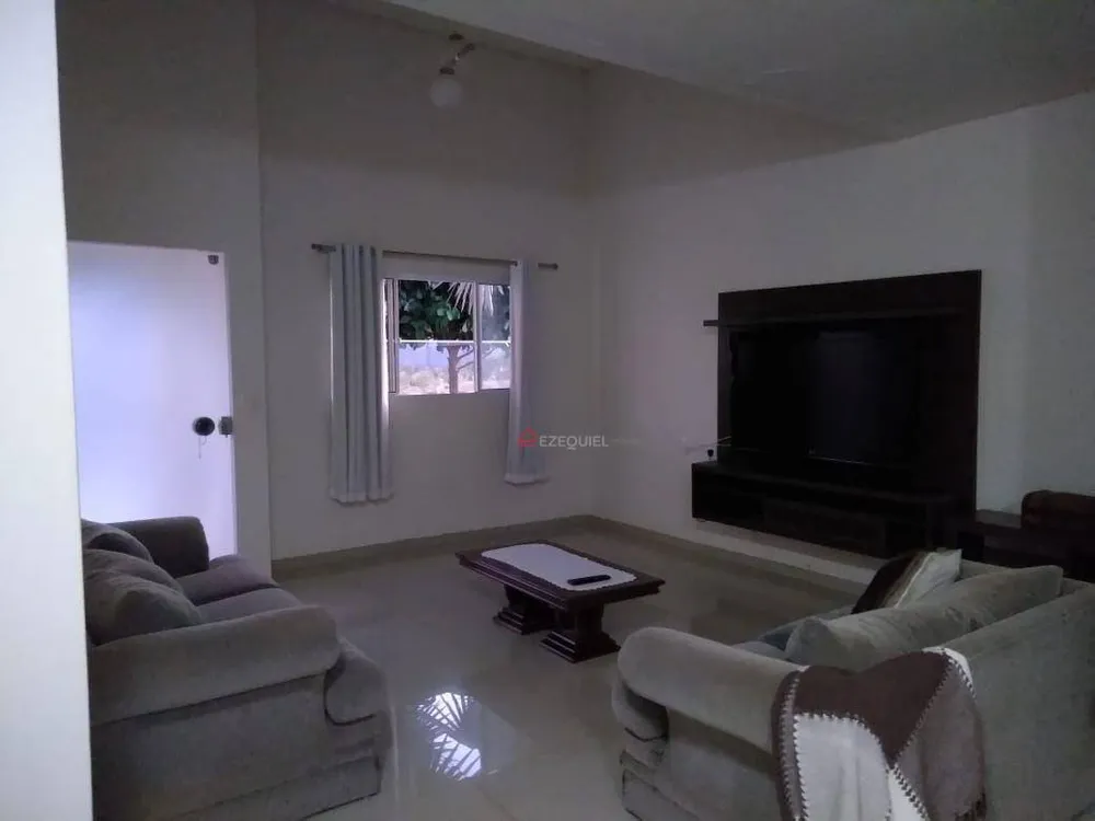 Casa, 3 quartos, 180 m² - Foto 3