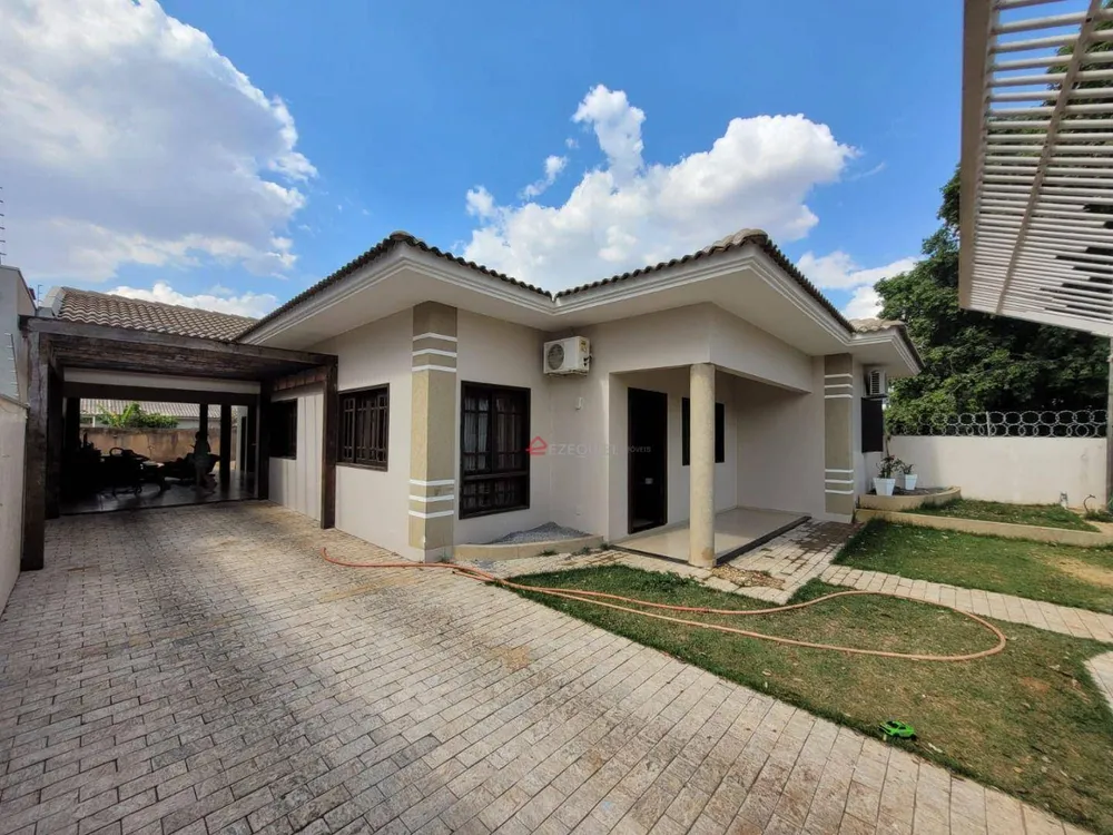 Casa, 3 quartos, 205 m² - Foto 1