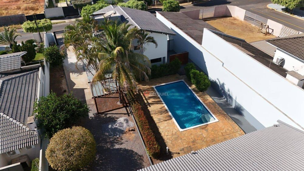 Casa, 3 quartos, 257 m² - Foto 4