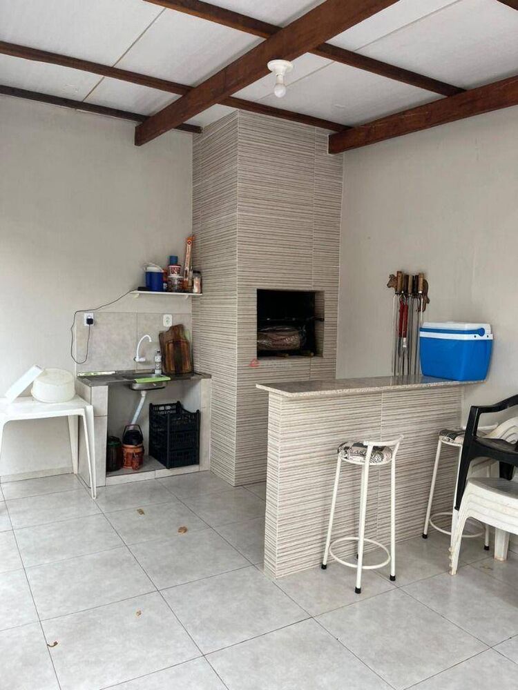 Casa, 3 quartos, 180 m² - Foto 1