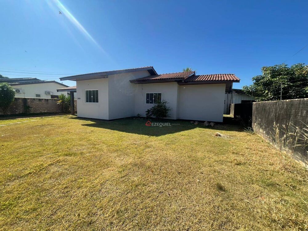 Casa, 3 quartos, 142 m² - Foto 2