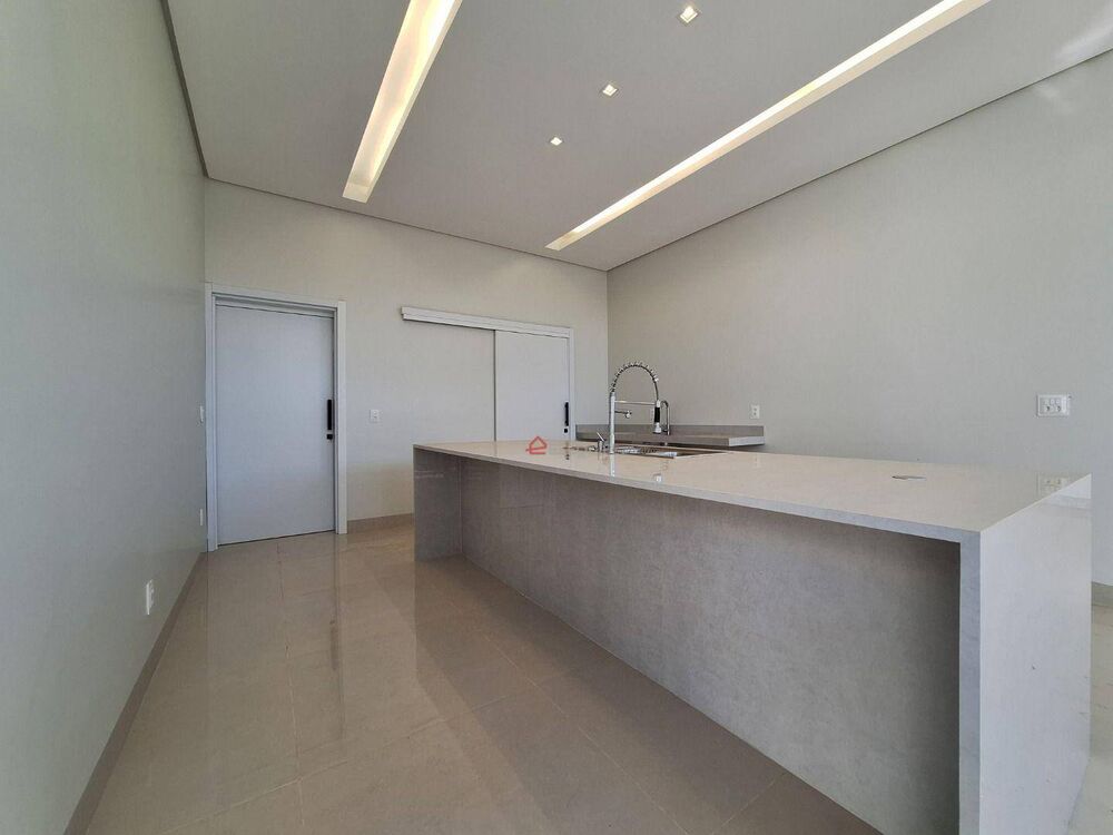 Casa, 3 quartos, 218 m² - Foto 6