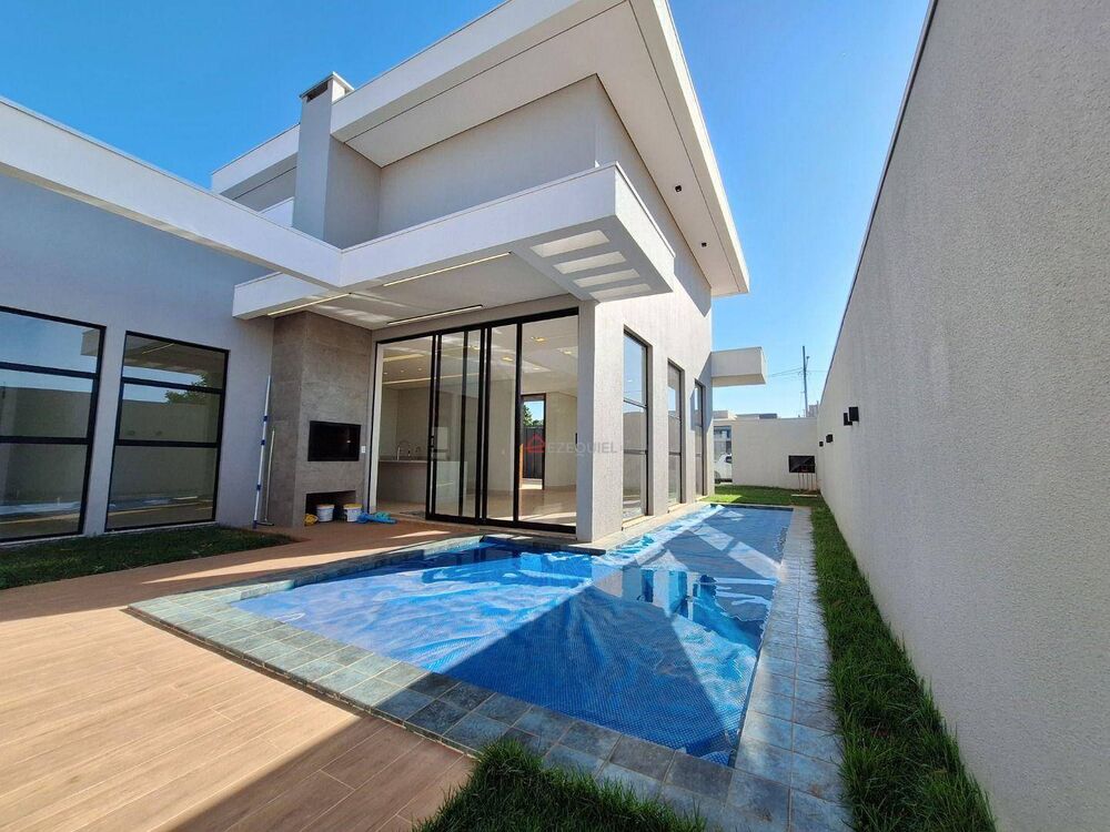 Casa, 3 quartos, 218 m² - Foto 4