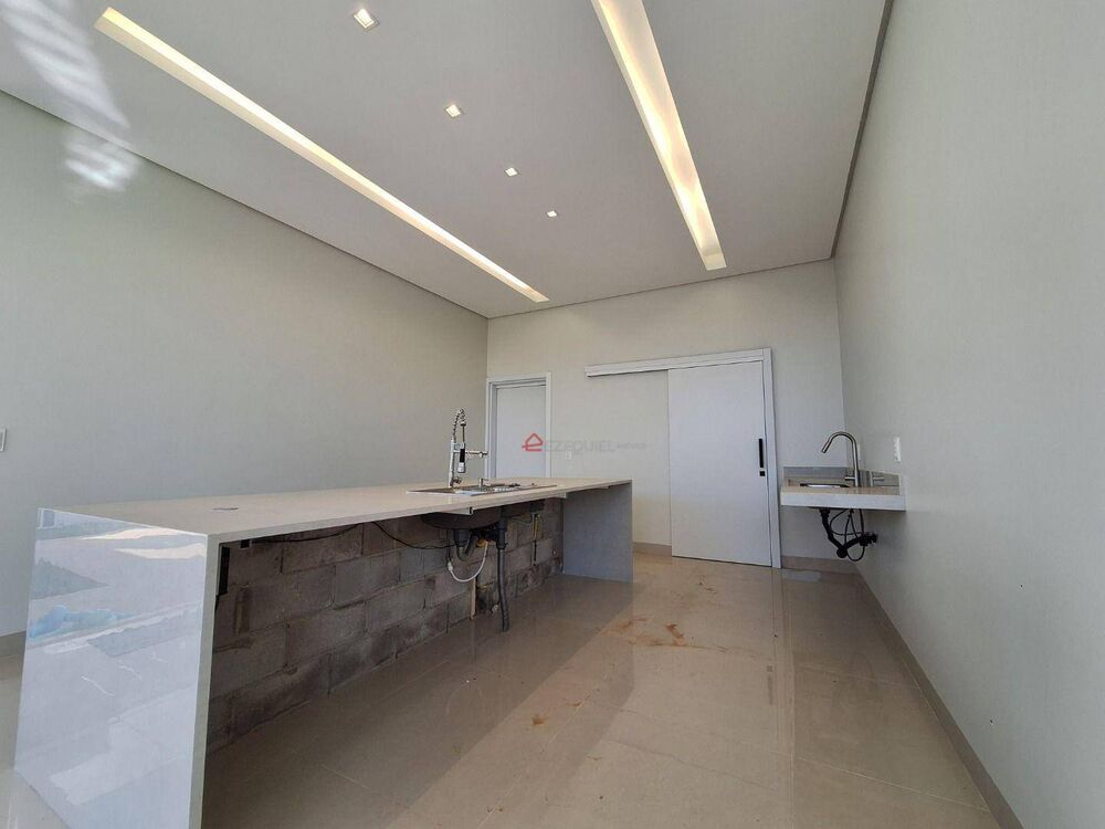 Casa, 3 quartos, 218 m² - Foto 7