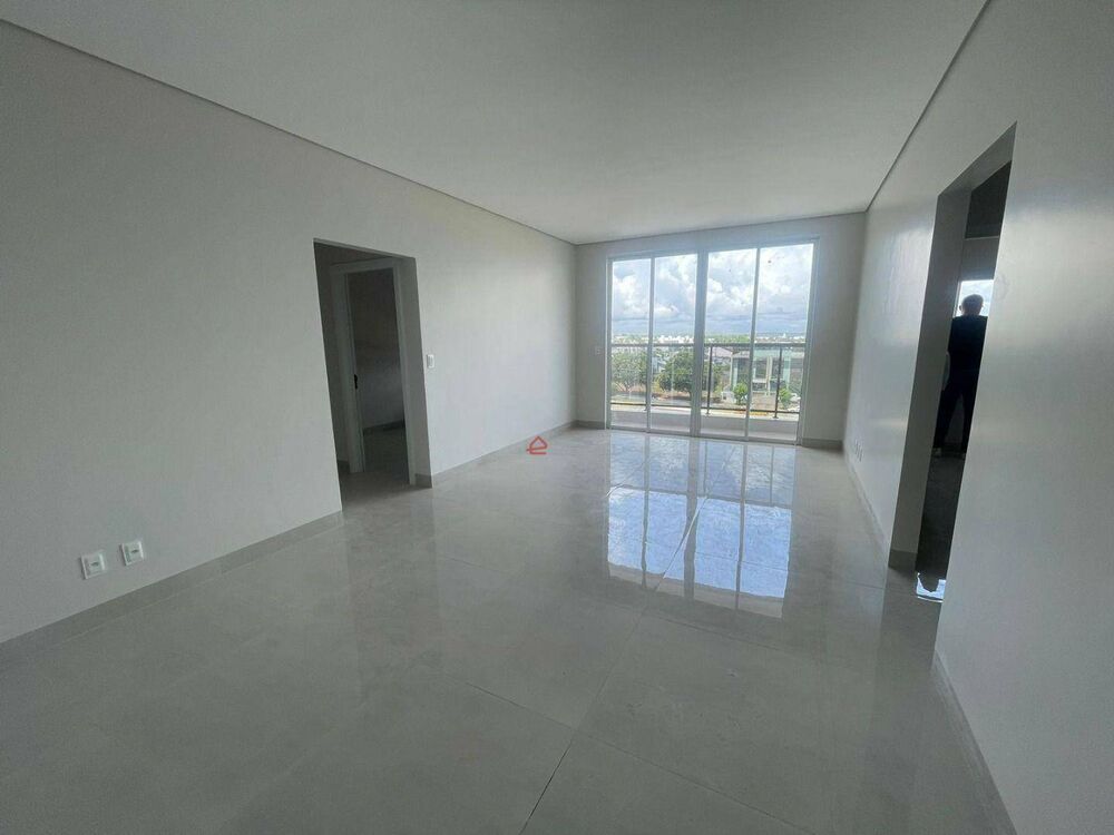 Apartamento à venda com 3 quartos, 162m² - Foto 4