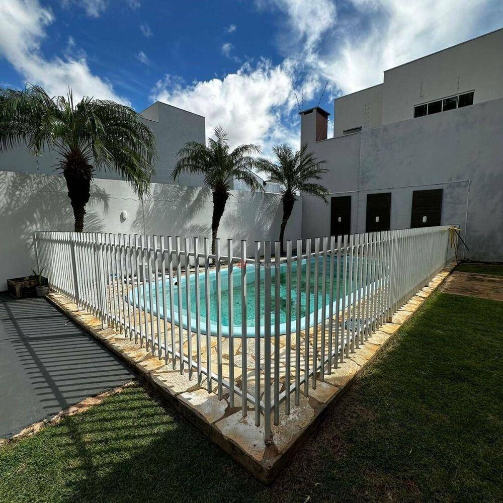 Casa à venda com 3 quartos, 162m² - Foto 8