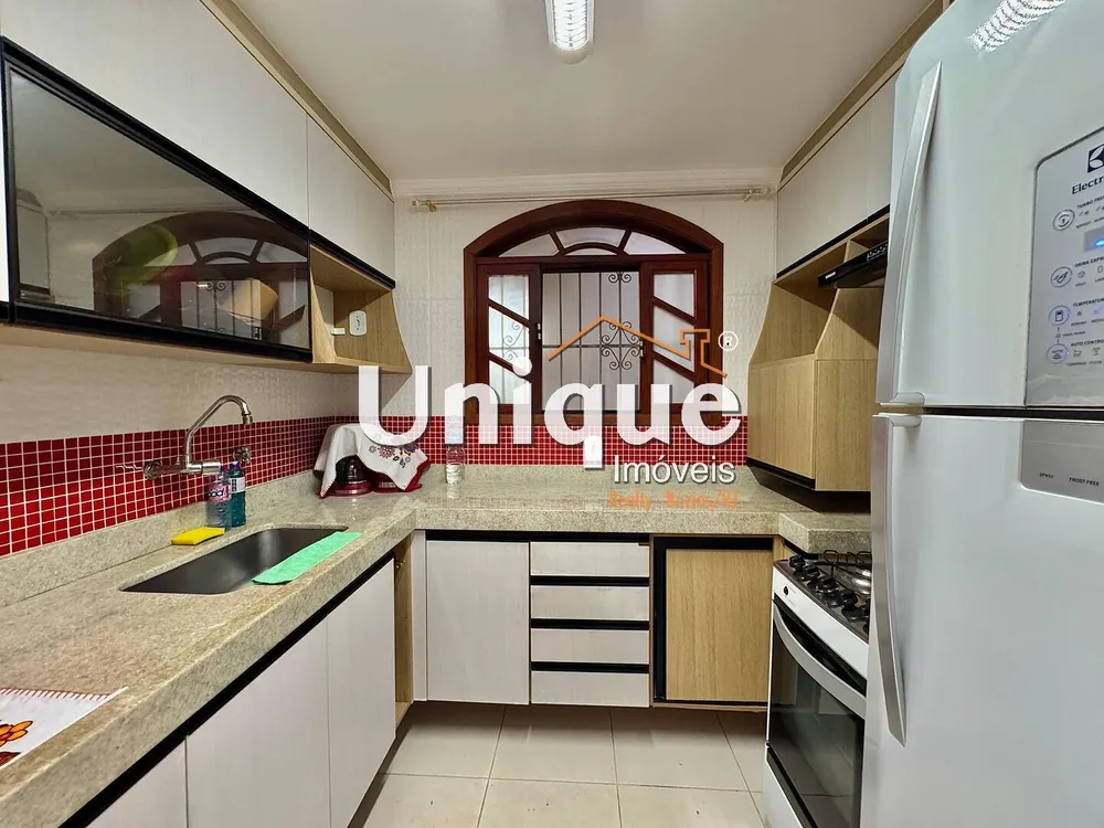 Casa, 3 quartos, 300 m² - Foto 14
