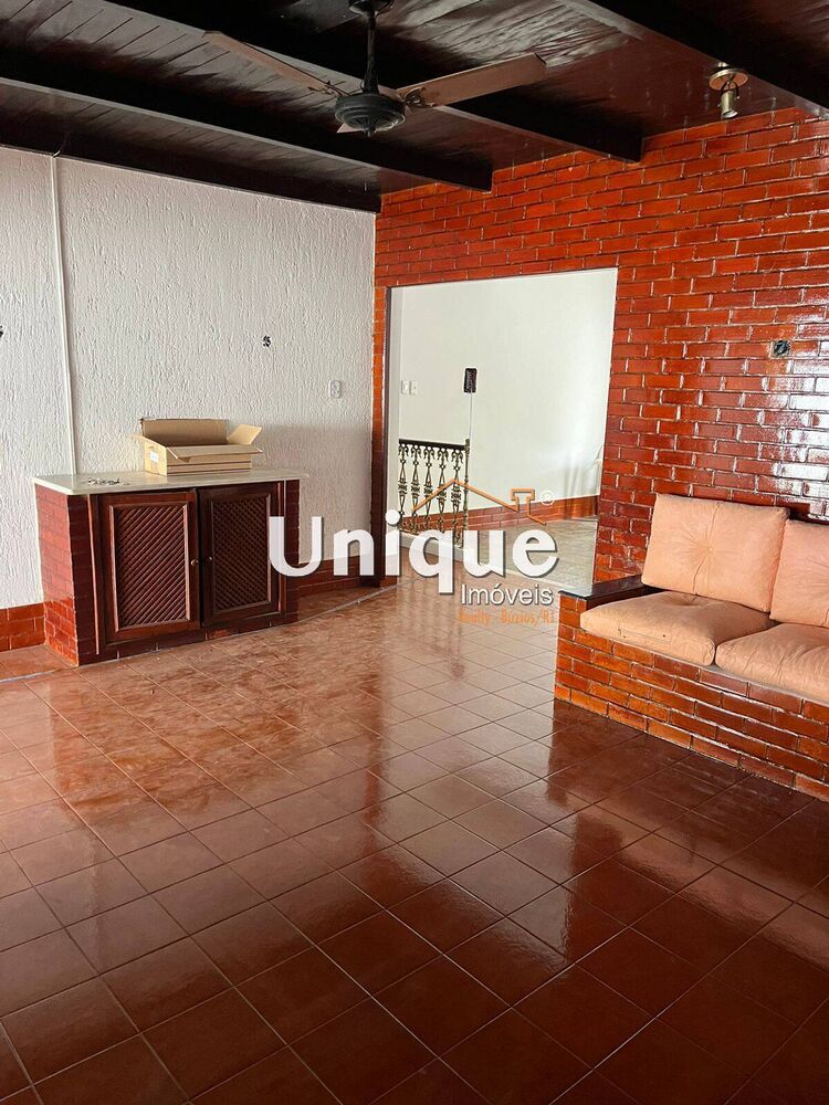 Casa, 3 quartos, 210 m² - Foto 2
