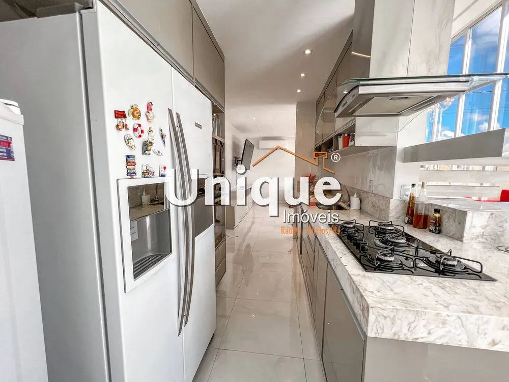 Casa, 3 quartos, 211 m² - Foto 2