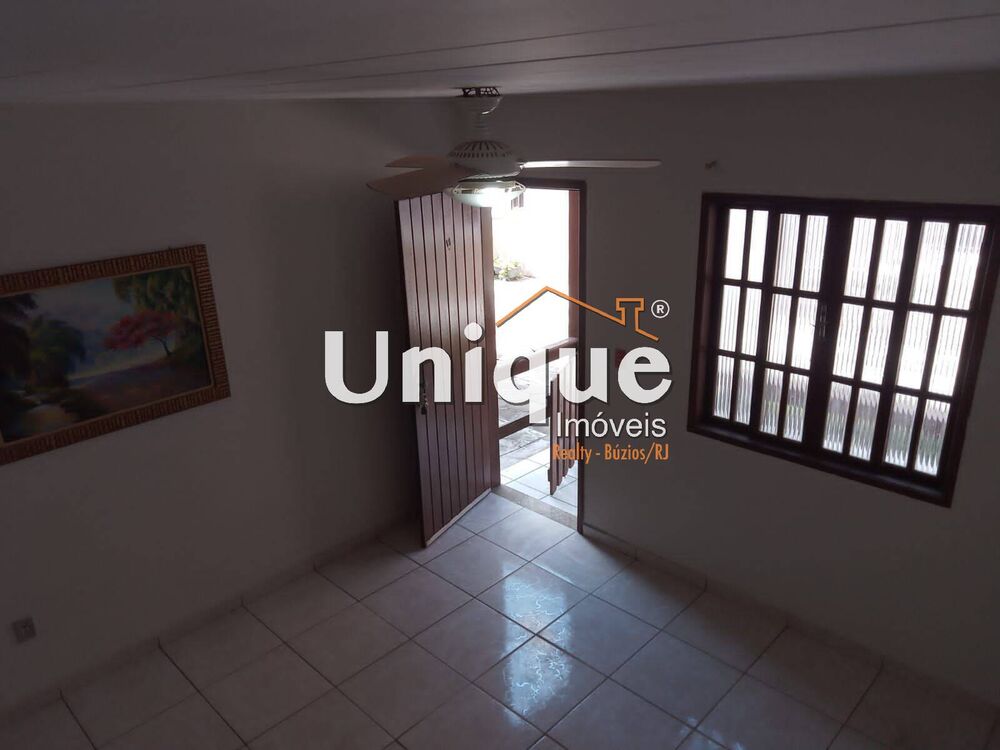 Casa à venda com 2 quartos, 90m² - Foto 4