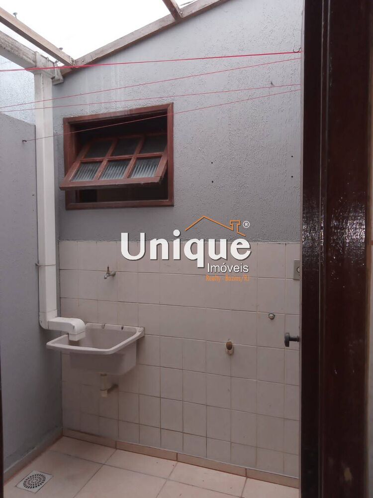 Casa à venda com 2 quartos, 90m² - Foto 8