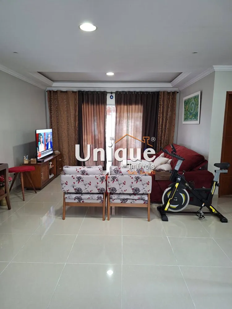 Casa, 5 quartos, 179 m² - Foto 2