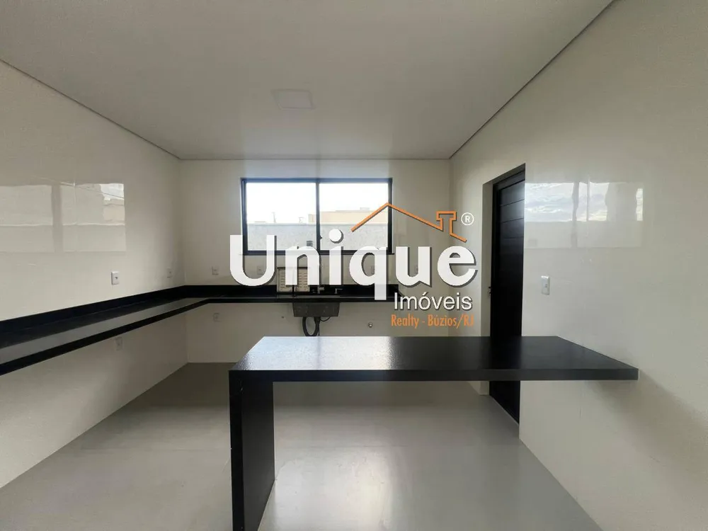 Casa, 3 quartos, 252 m² - Foto 10