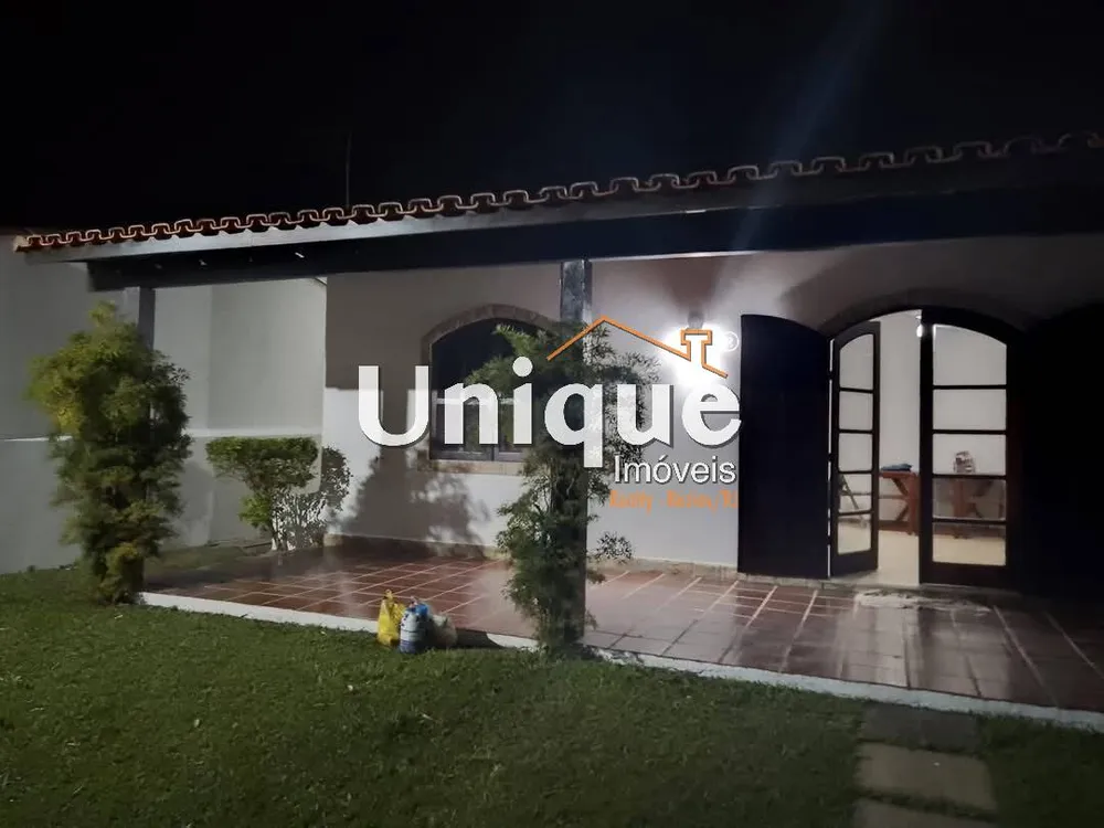 Casa, 2 quartos, 342 m² - Foto 1