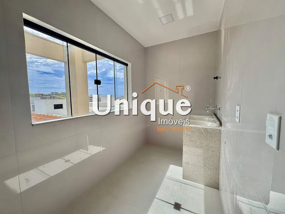 Casa, 3 quartos, 252 m² - Foto 15