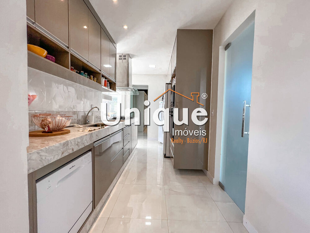 Casa, 3 quartos, 211 m² - Foto 2