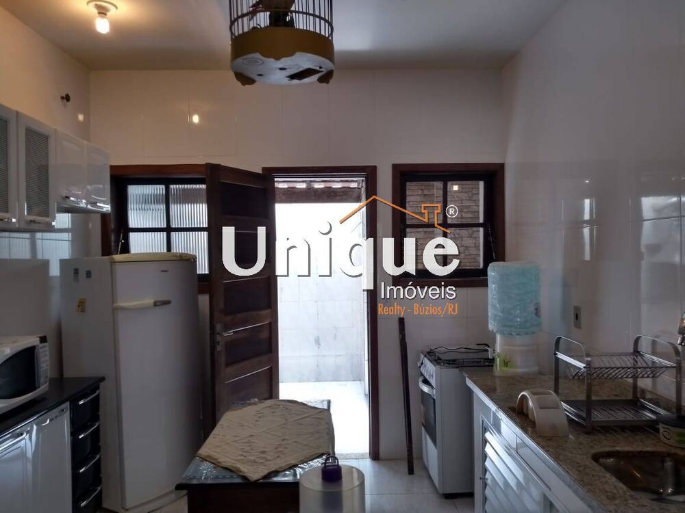 Casa à venda com 3 quartos, 98m² - Foto 3