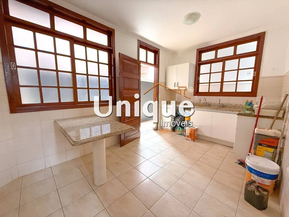 Casa, 4 quartos, 260 m² - Foto 8