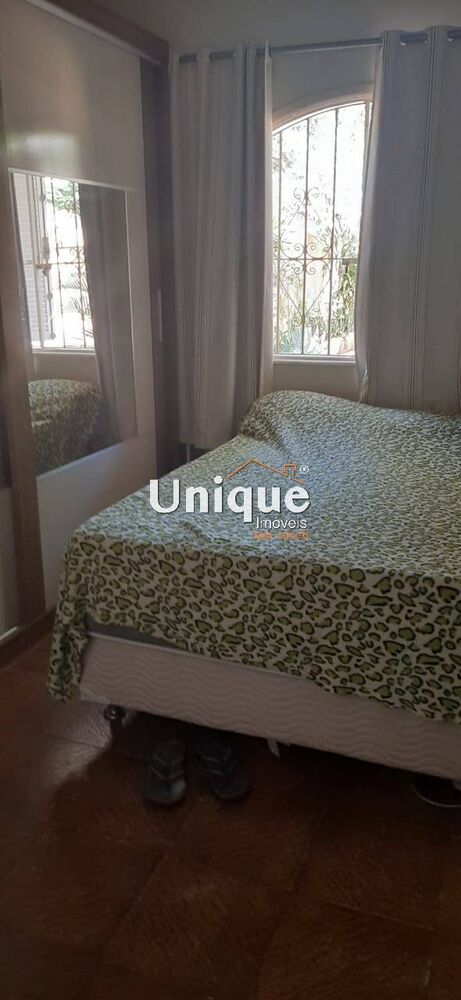 Casa à venda com 3 quartos, 450m² - Foto 3