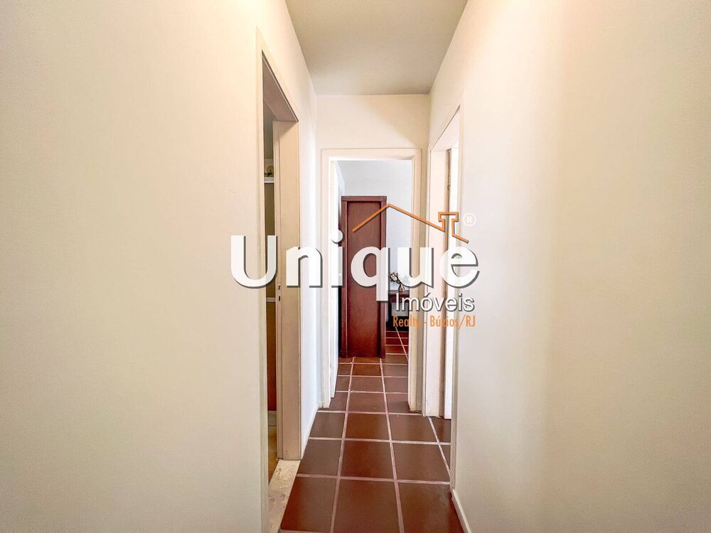 Apartamento à venda com 2 quartos, 100m² - Foto 2