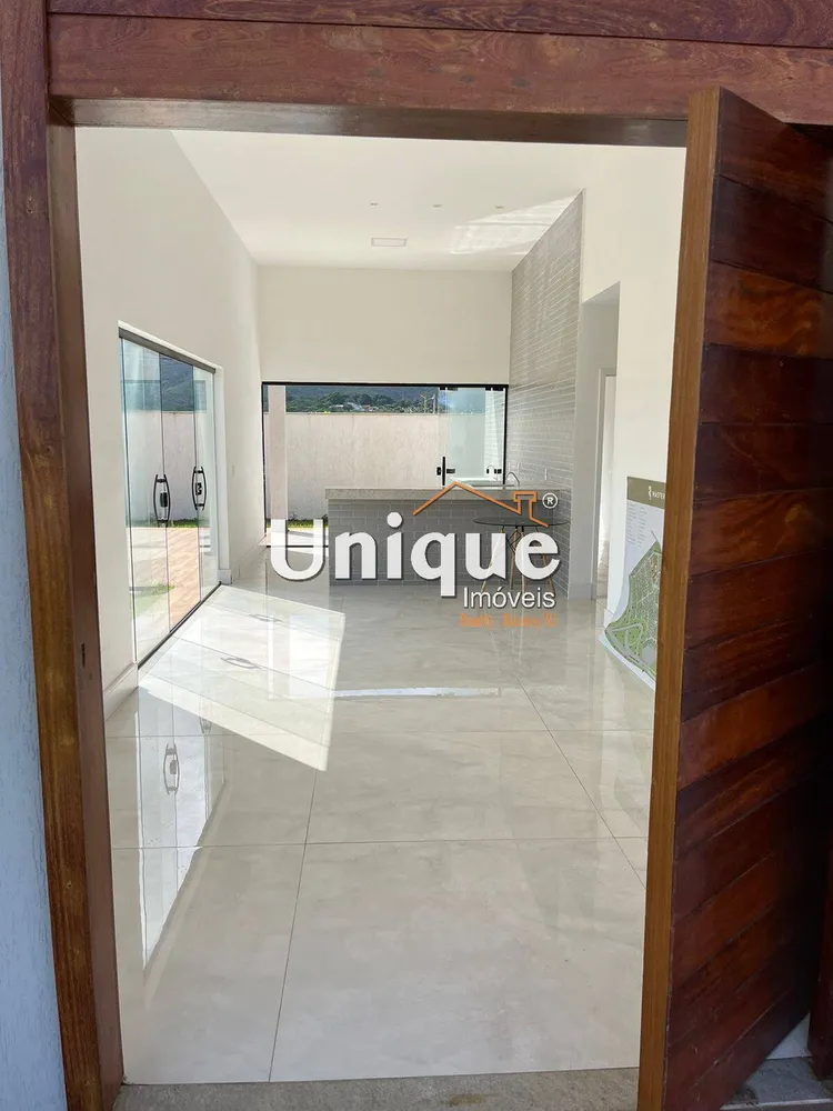 Casa, 4 quartos, 190 m² - Foto 2
