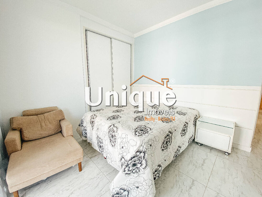 Apartamento à venda com 3 quartos, 140m² - Foto 3