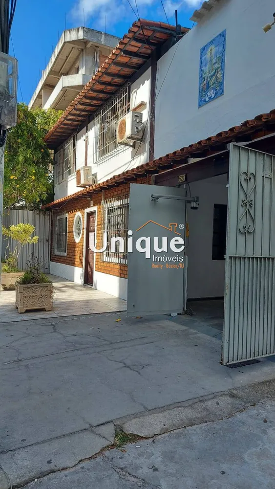Casa, 7 quartos, 240 m² - Foto 2