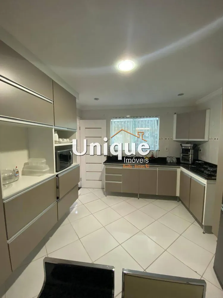 Casa, 4 quartos, 360 m² - Foto 18