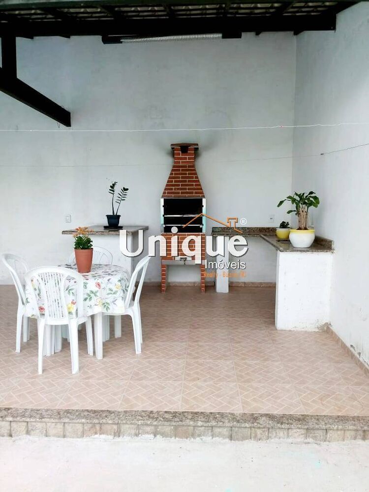 Casa, 4 quartos, 220 m² - Foto 1