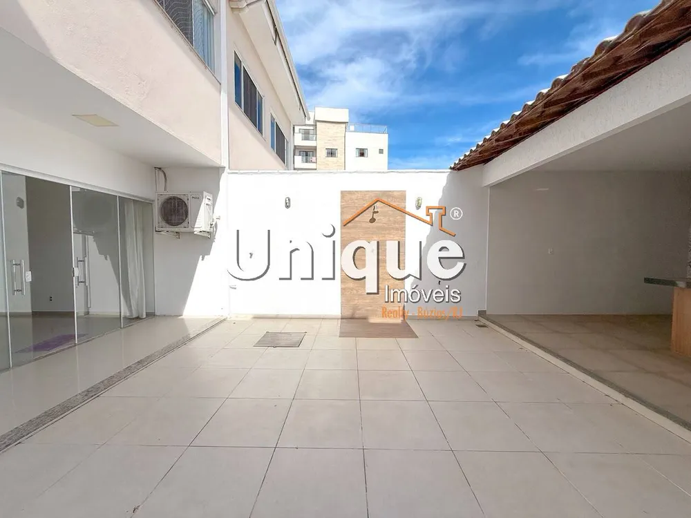 Casa, 3 quartos, 222 m² - Foto 68