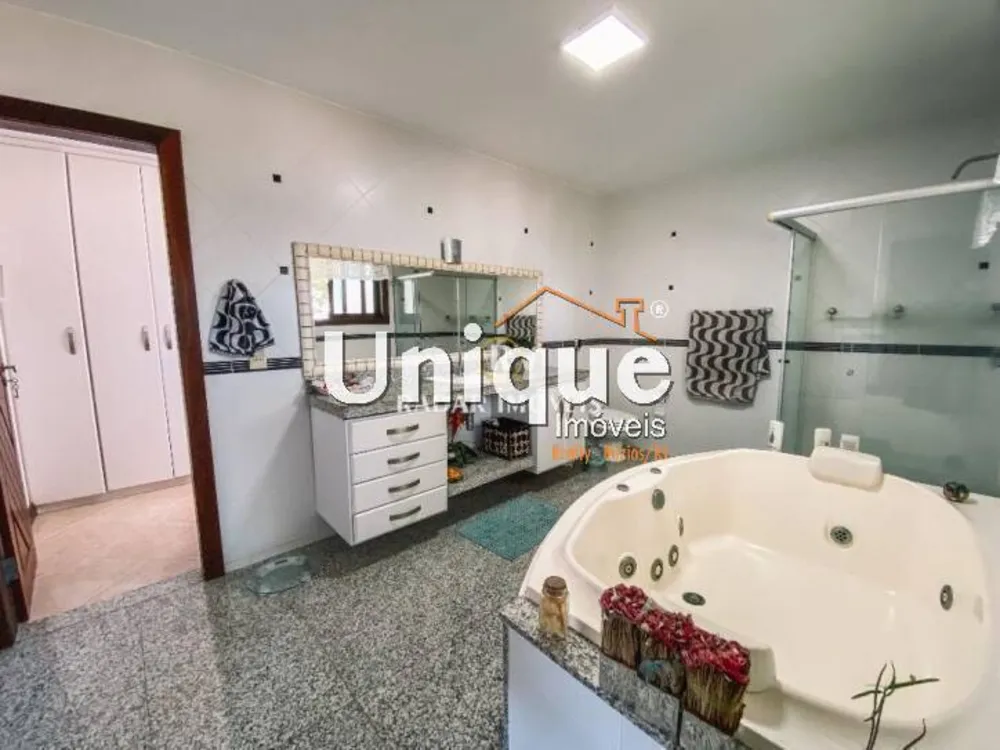 Casa, 5 quartos, 330 m² - Foto 10