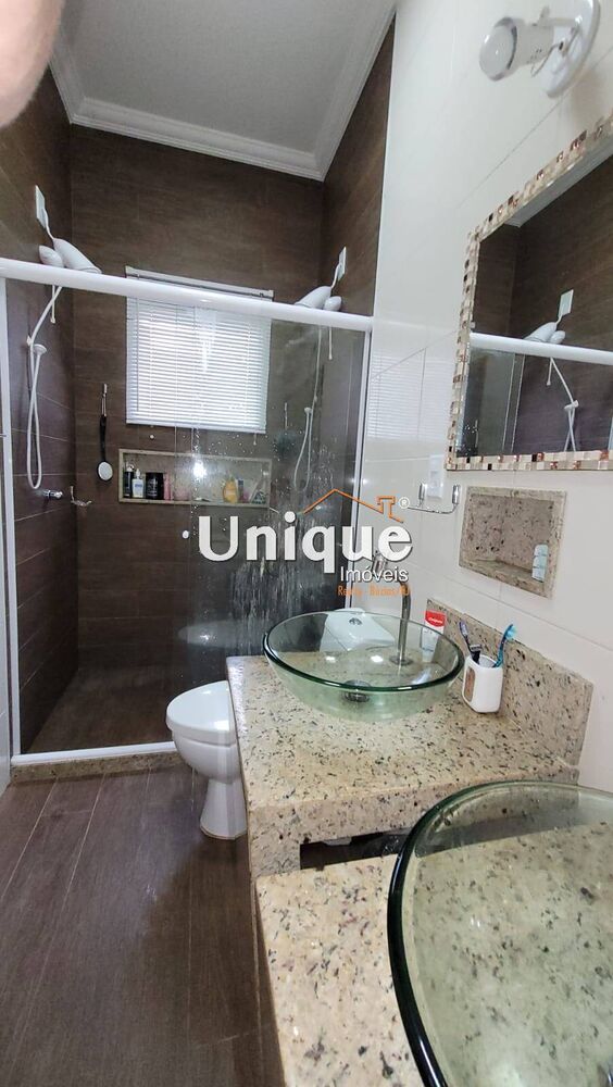 Casa à venda com 3 quartos, 360m² - Foto 8