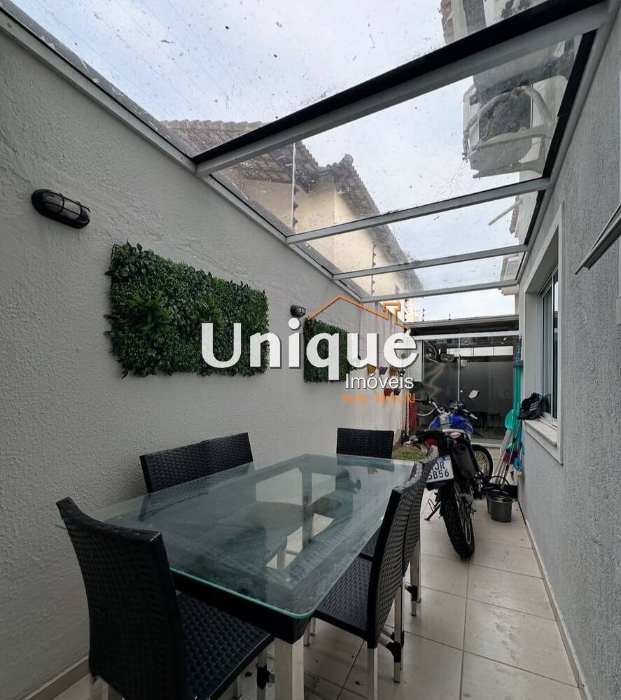 Casa à venda com 3 quartos, 140m² - Foto 4