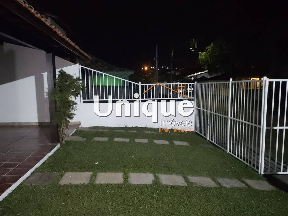 Casa à venda com 2 quartos, 342m² - Foto 2
