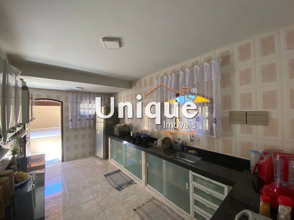 Casa, 3 quartos, 360 m² - Foto 3