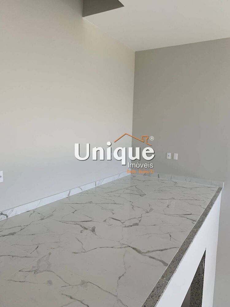 Casa à venda com 2 quartos, 79m² - Foto 6