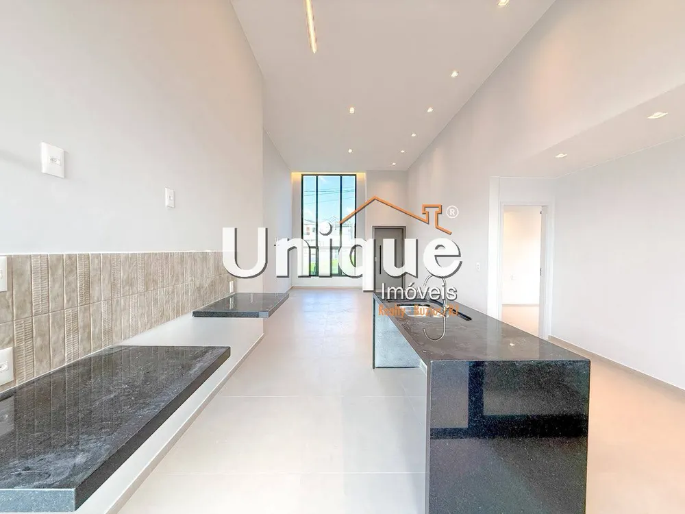 Casa, 3 quartos, 252 m² - Foto 4
