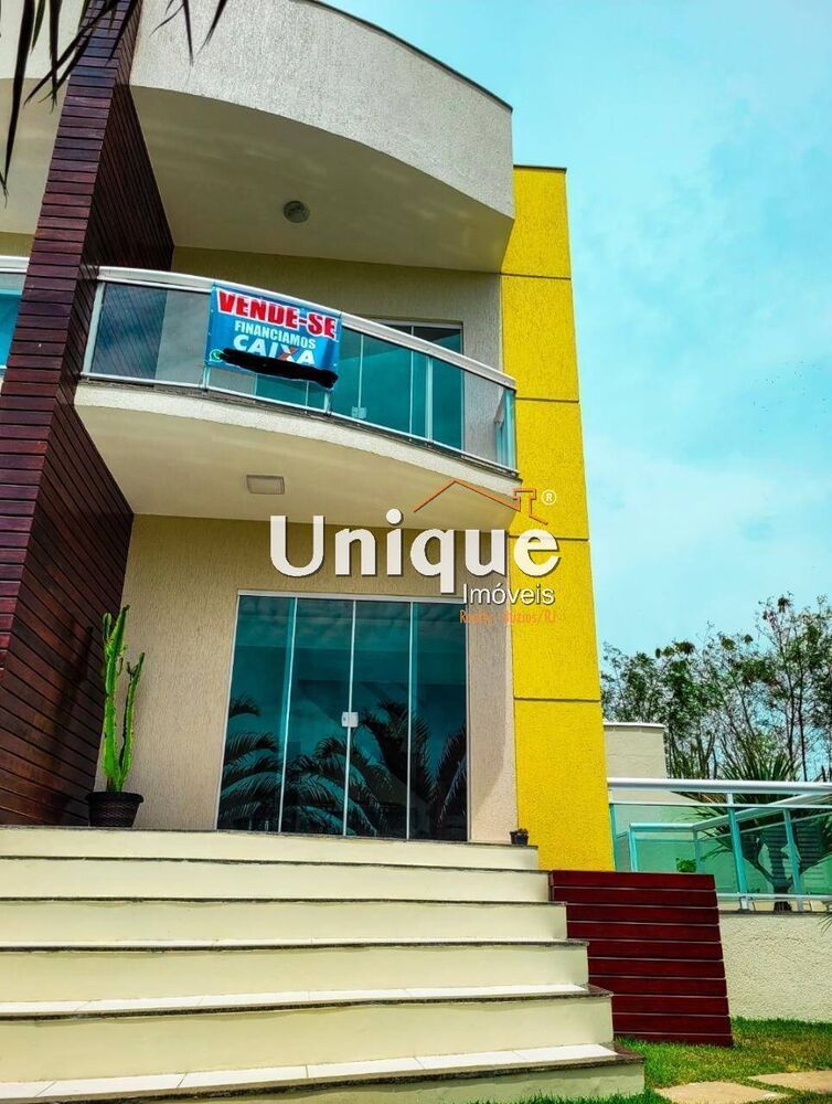 Casa à venda com 2 quartos, 100m² - Foto 1