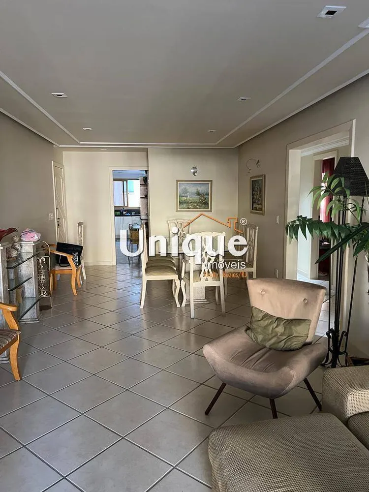 Apartamento, 3 quartos, 200 m² - Foto 1