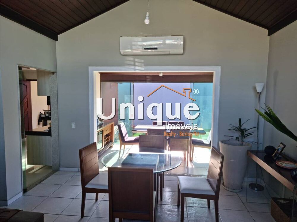 Casa, 4 quartos, 900 m² - Foto 1