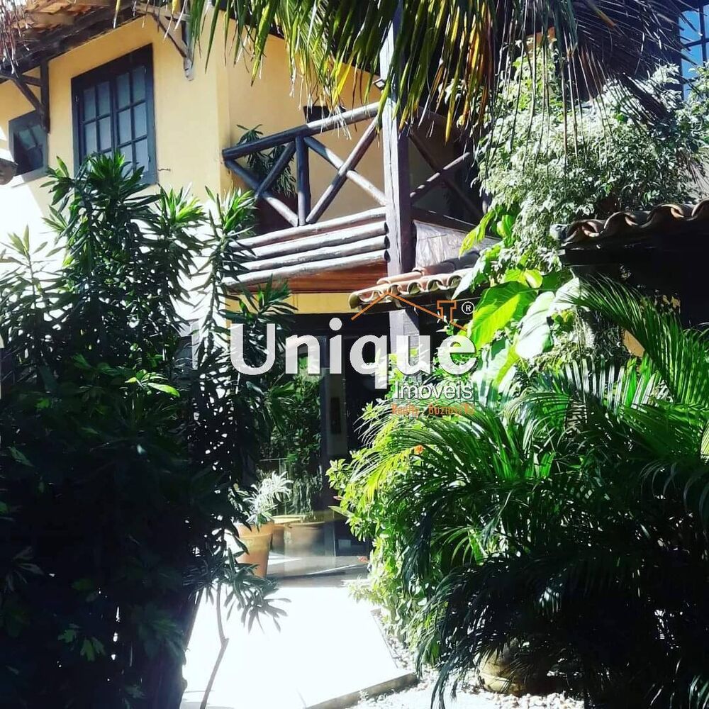 Casa à venda com 5 quartos, 200m² - Foto 1