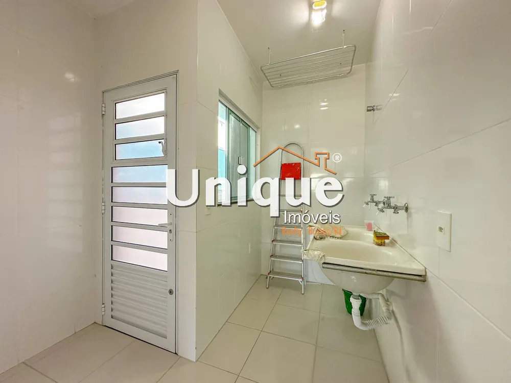 Casa, 5 quartos, 300 m² - Foto 9