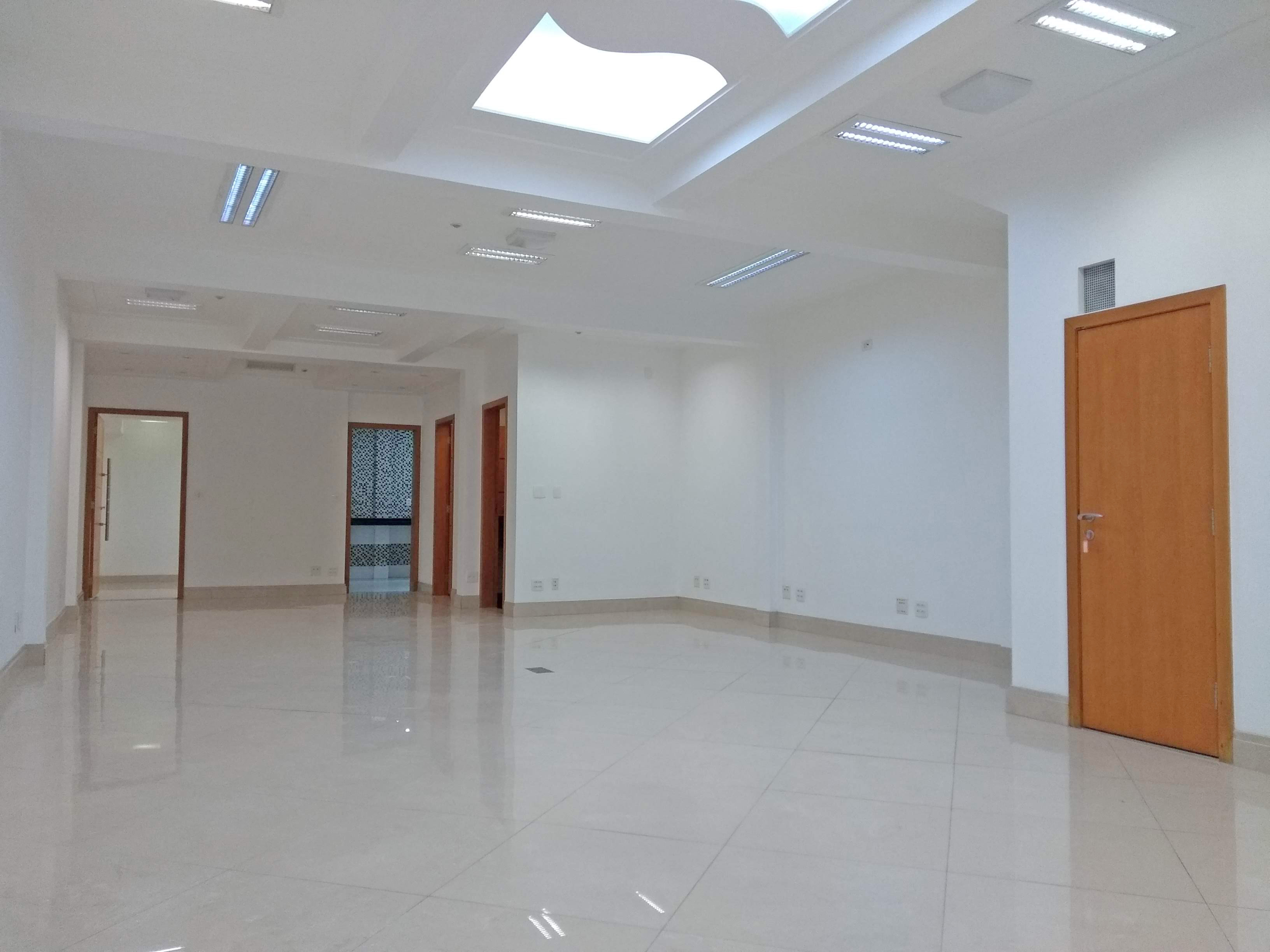 Casa Comercial para alugar com 3 quartos, 100m² - Foto 9