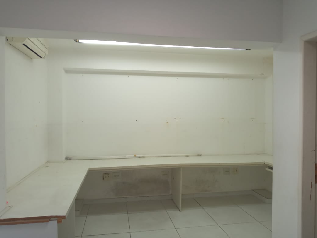 Casa Comercial para alugar com 3 quartos, 158m² - Foto 14