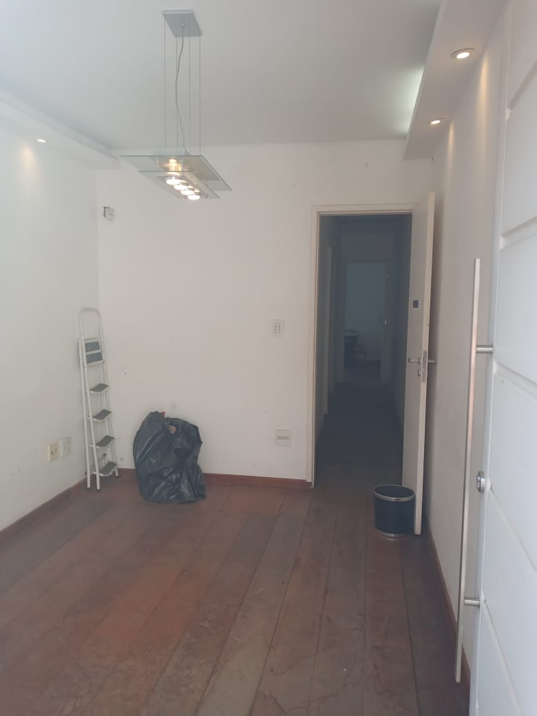 Casa Comercial para alugar com 3 quartos, 158m² - Foto 5