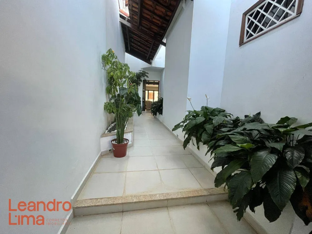 Casa, 3 quartos, 256 m² - Foto 4
