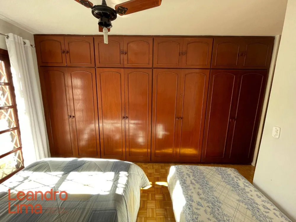Casa, 3 quartos, 256 m² - Foto 11