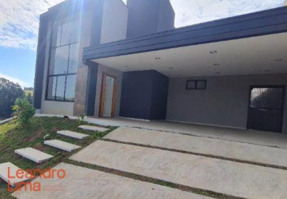 Casa de Condomínio à venda com 3 quartos, 213m² - Foto 1