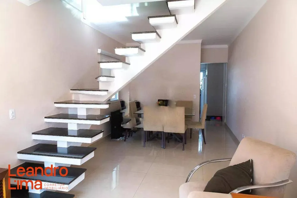 Casa, 3 quartos, 180 m² - Foto 3