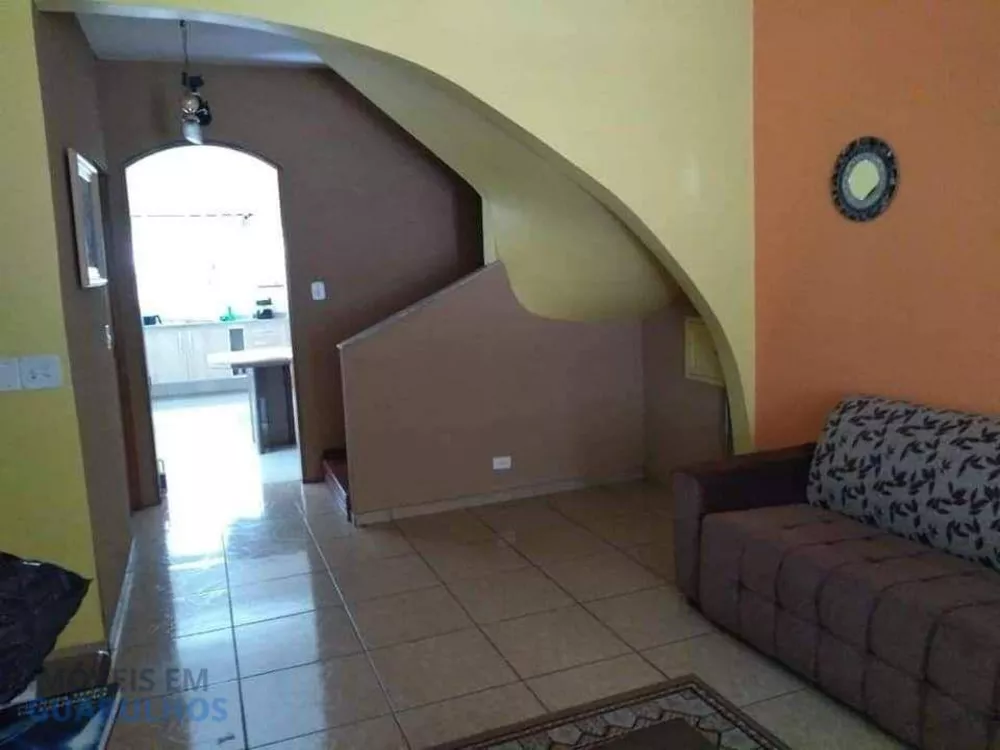 Casa à venda com 3 quartos, 169m² - Foto 2